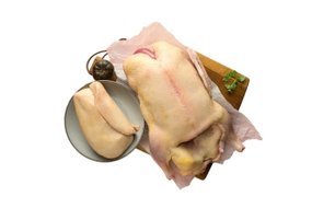 Kačica vykŕmená s pečienkou “Foie gras“ a drobkami mrazená cca 3 kg Top-farm
