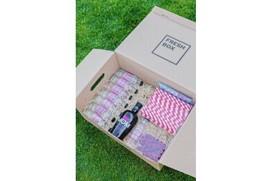 Queen gin box